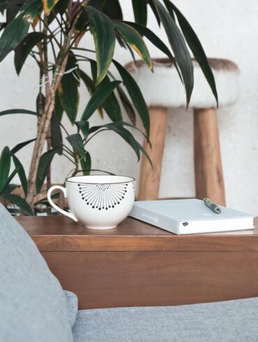 Self-Love Journaling Challenge: Develop Healthy Habits 8 JournalWithIntention3ALoveYourself www.livethelittlethings
