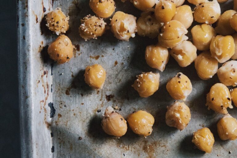 How to Make Crispy Chickpeas & the Health Benefits of Chickpeas how to make crispy chickpeas 1