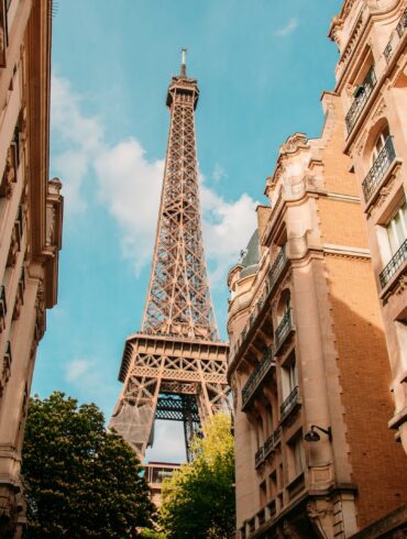 eiffel tower in paris during daytime Photo by Juan Ordonez