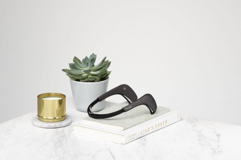 Mindful Tech: Using Technology for Wellness 8 1 LzY goIOVyviqbG4Gp7rqQ